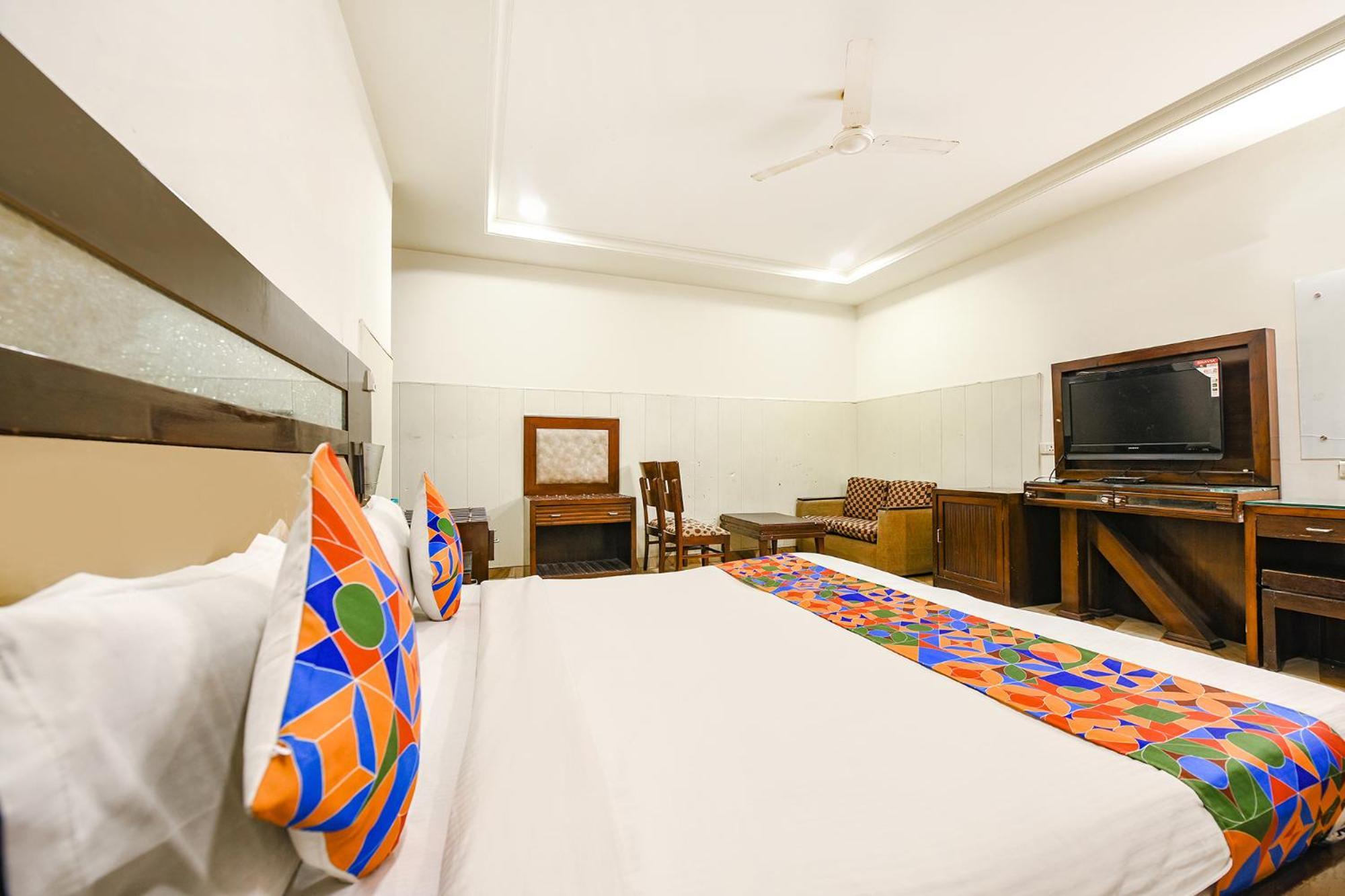 Fabhotel Grand Boutique New Delhi Exterior photo